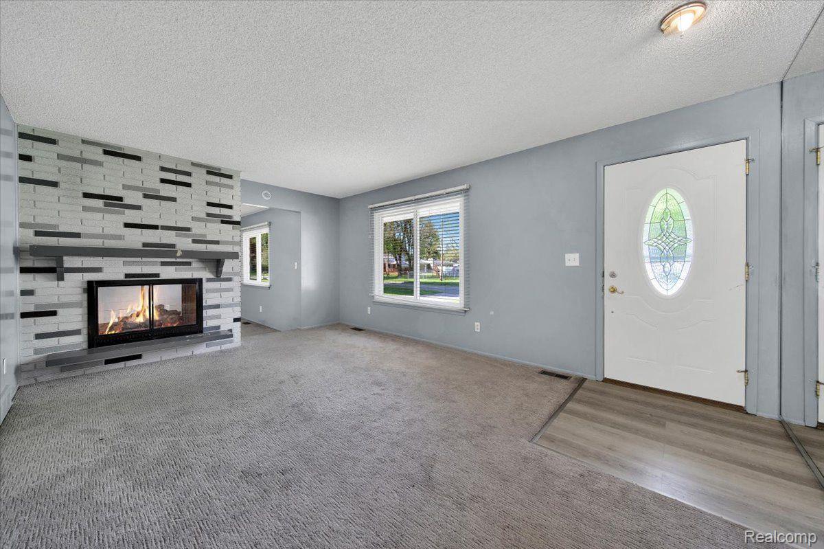 1026 TROTWOOD Lane