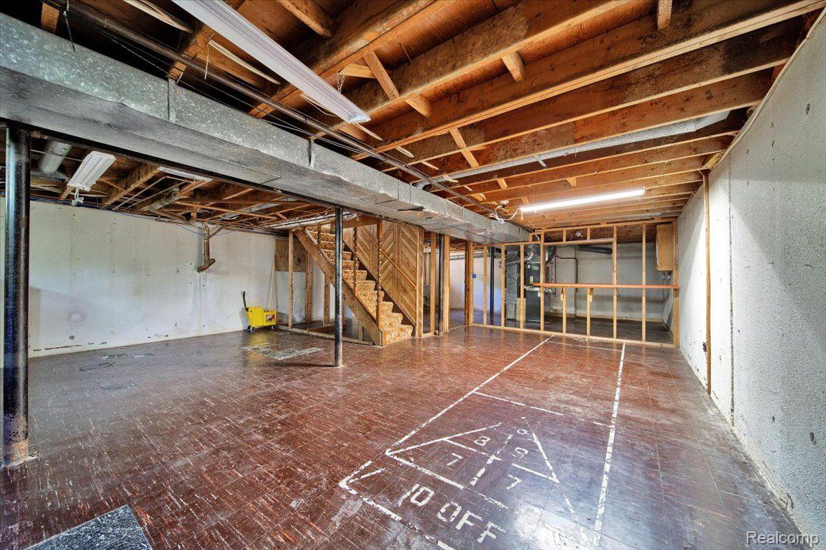 1026 TROTWOOD Lane