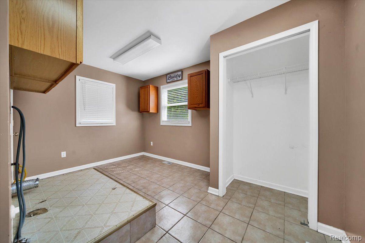 1026 TROTWOOD Lane