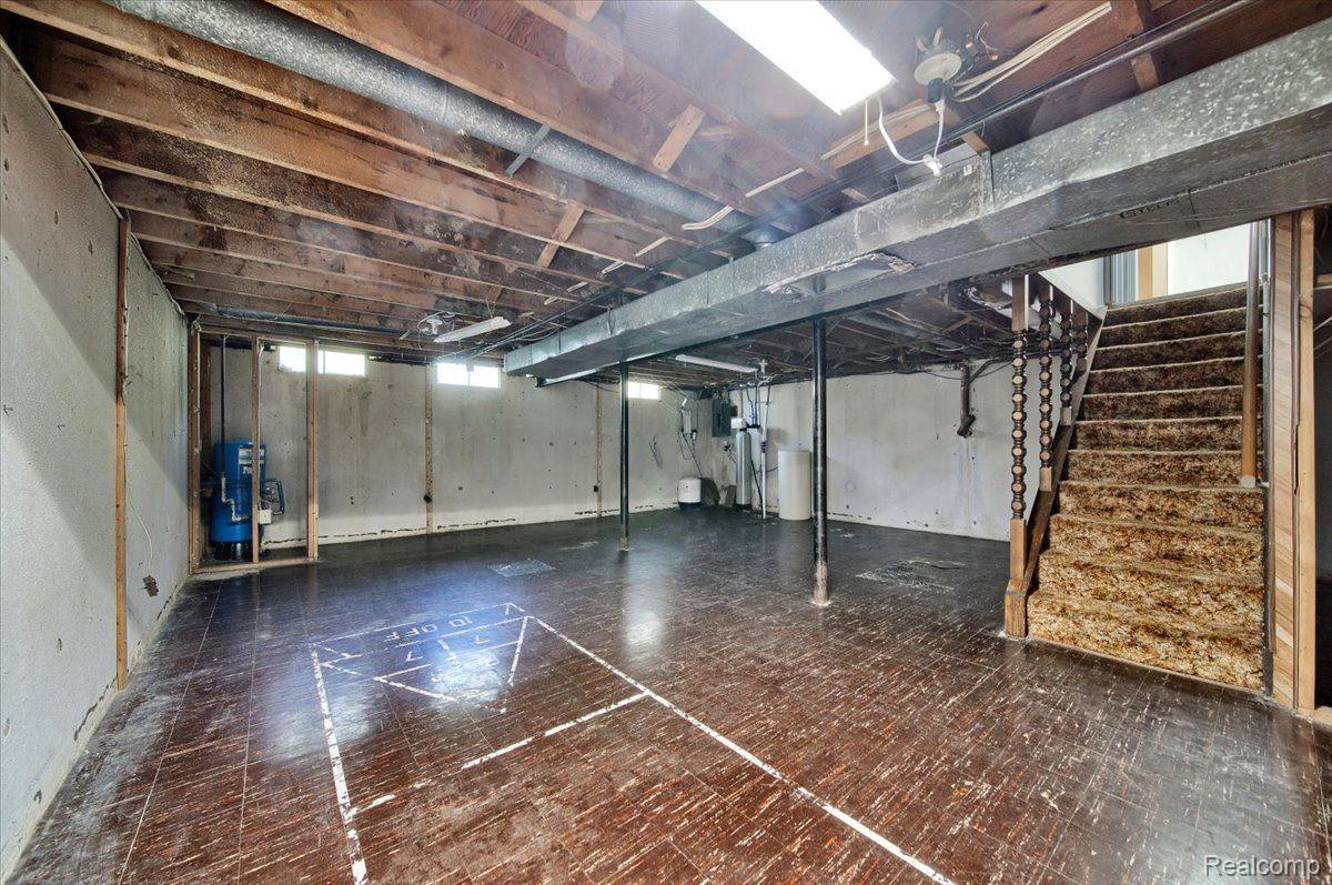 1026 TROTWOOD Lane