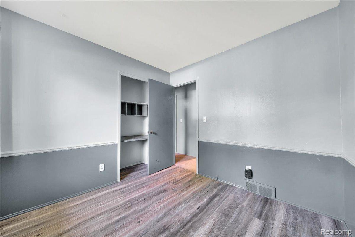 1026 TROTWOOD Lane