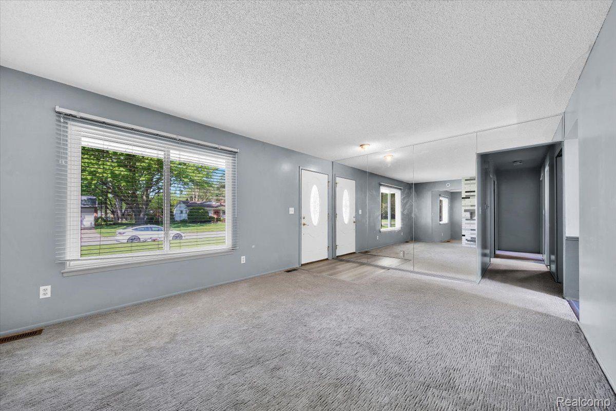 1026 TROTWOOD Lane