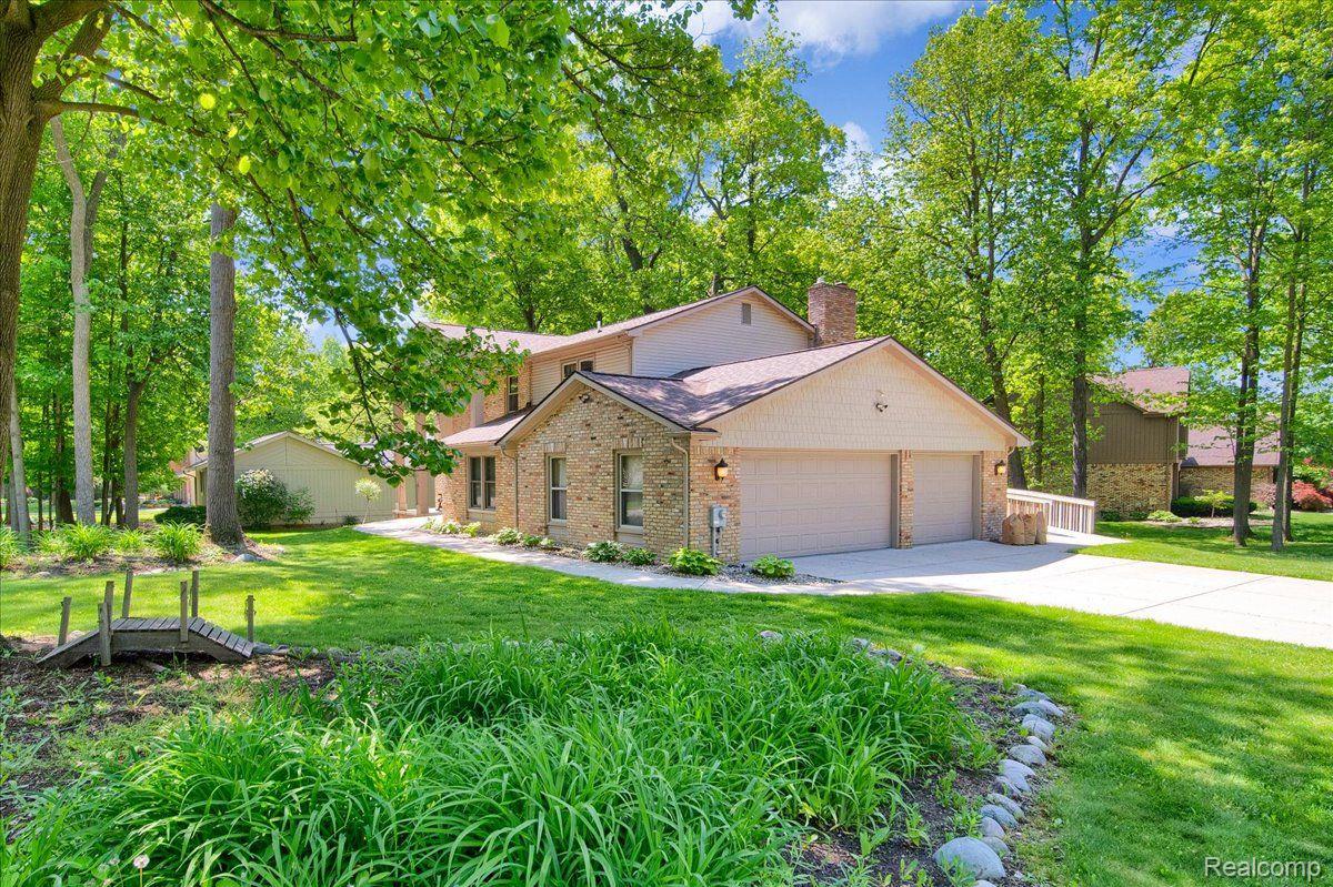 1304 KINGS CARRIAGE Road