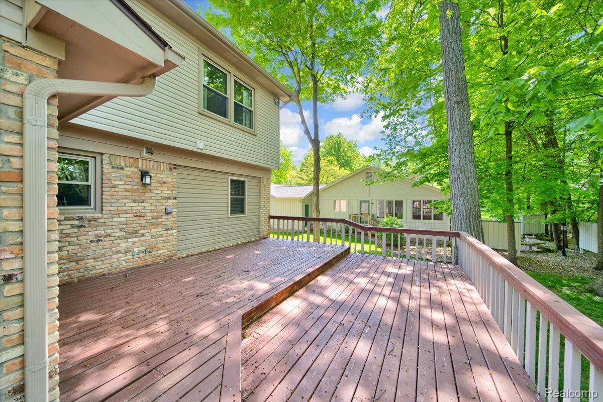 1304 KINGS CARRIAGE Road