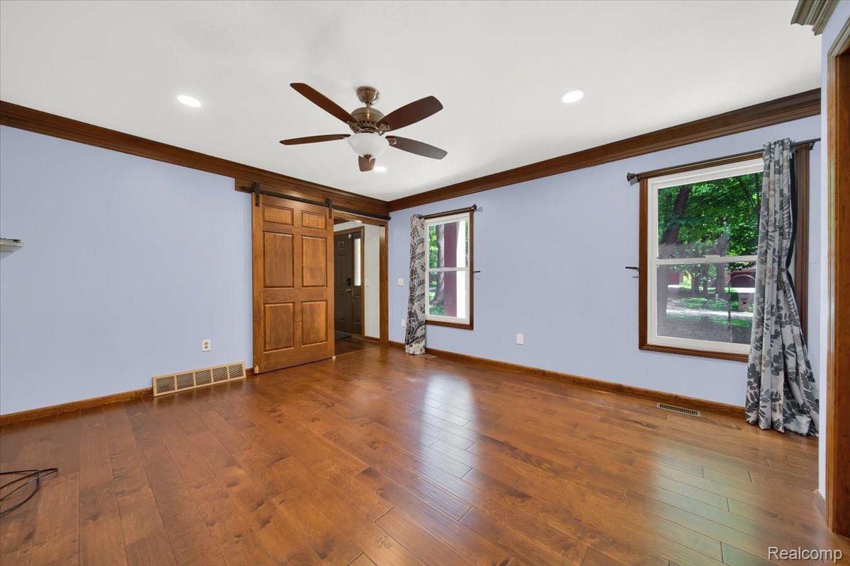 1304 KINGS CARRIAGE Road