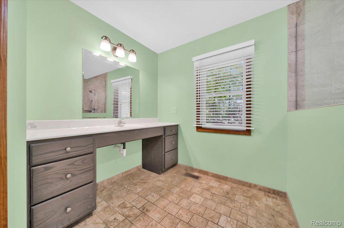 1304 KINGS CARRIAGE Road