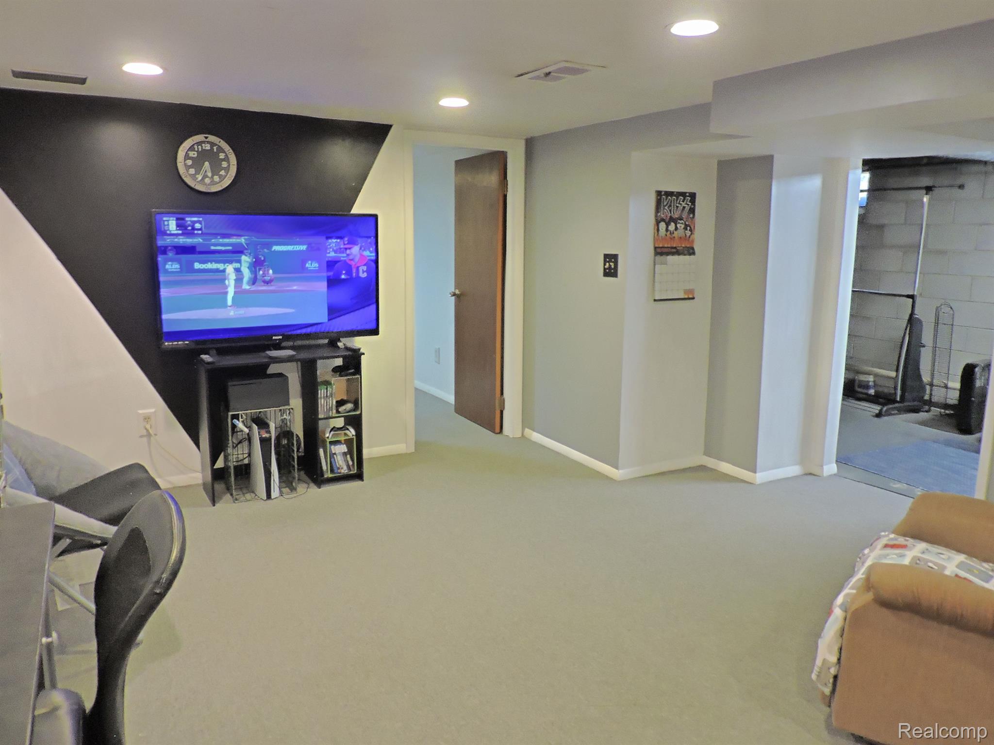 4222 CARMANWOOD Drive