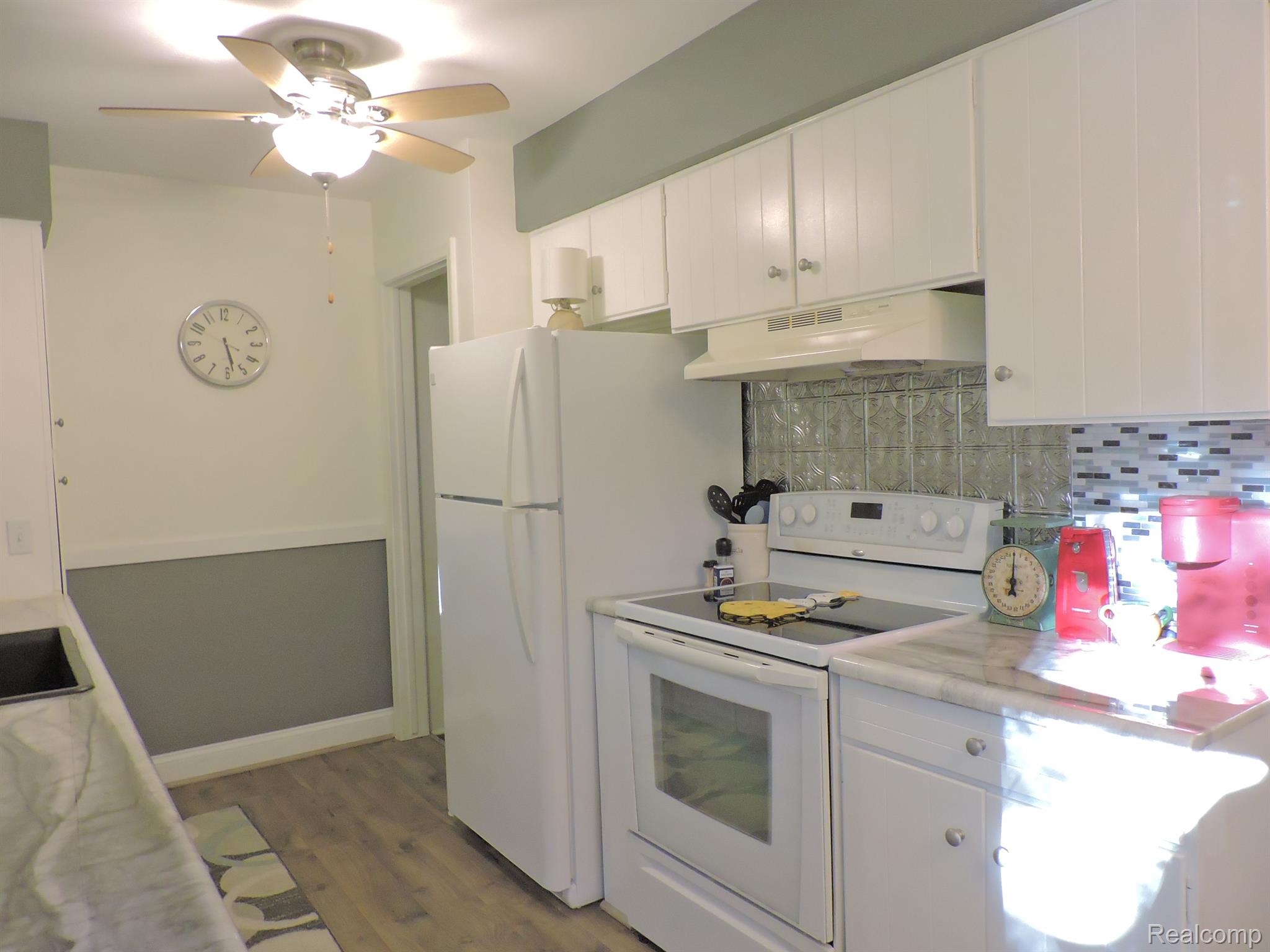 4222 CARMANWOOD Drive
