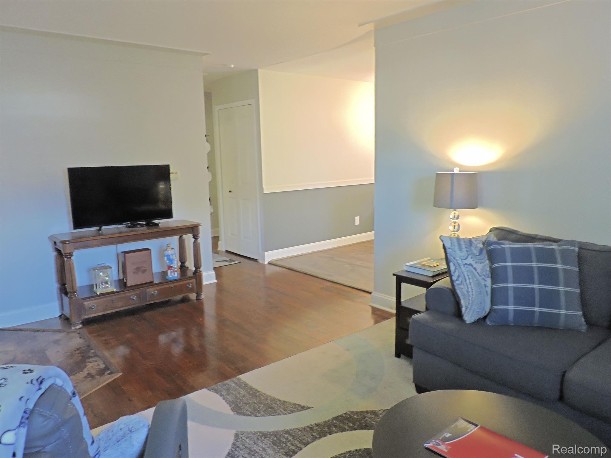 4222 CARMANWOOD Drive