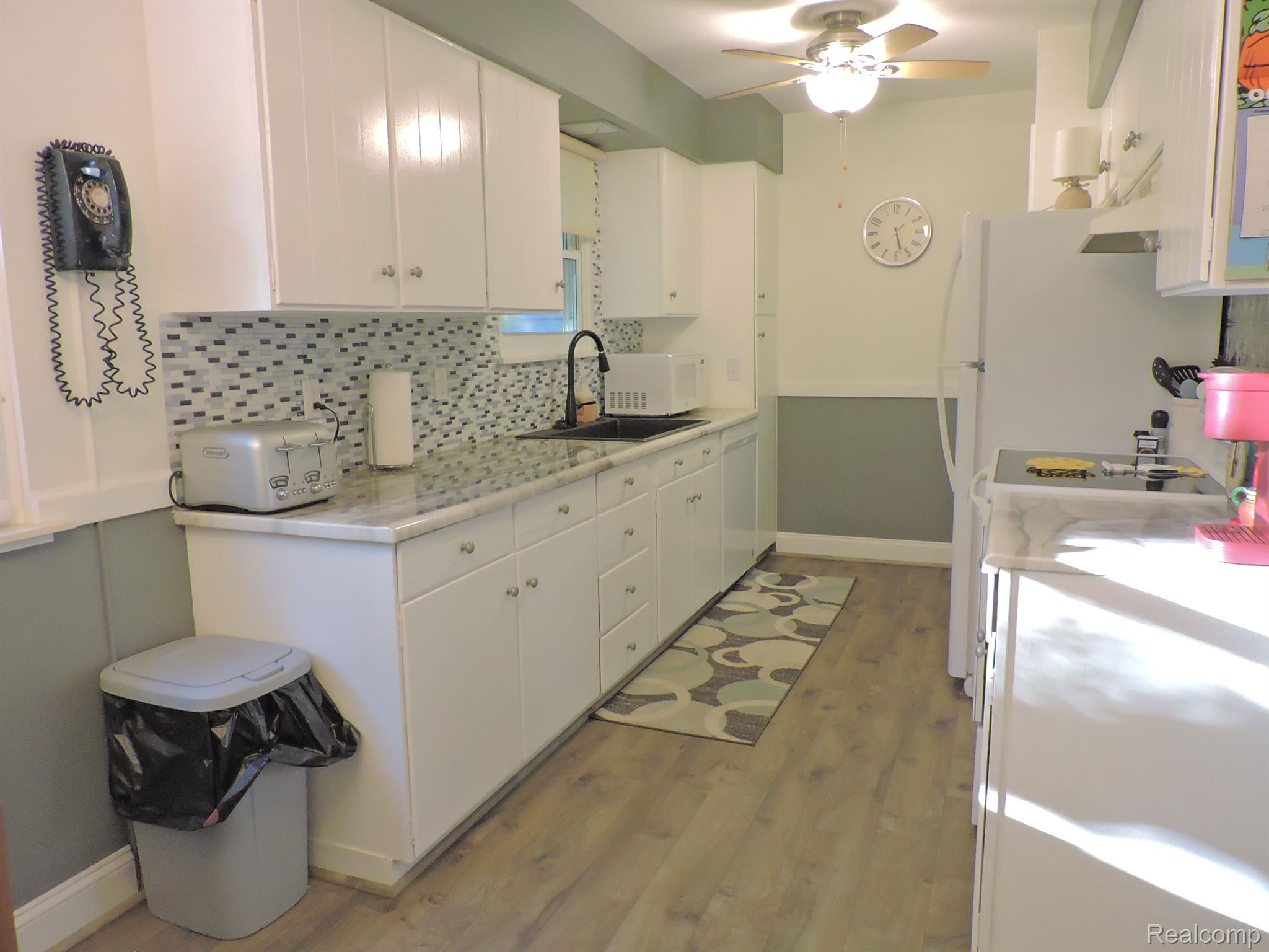4222 CARMANWOOD Drive