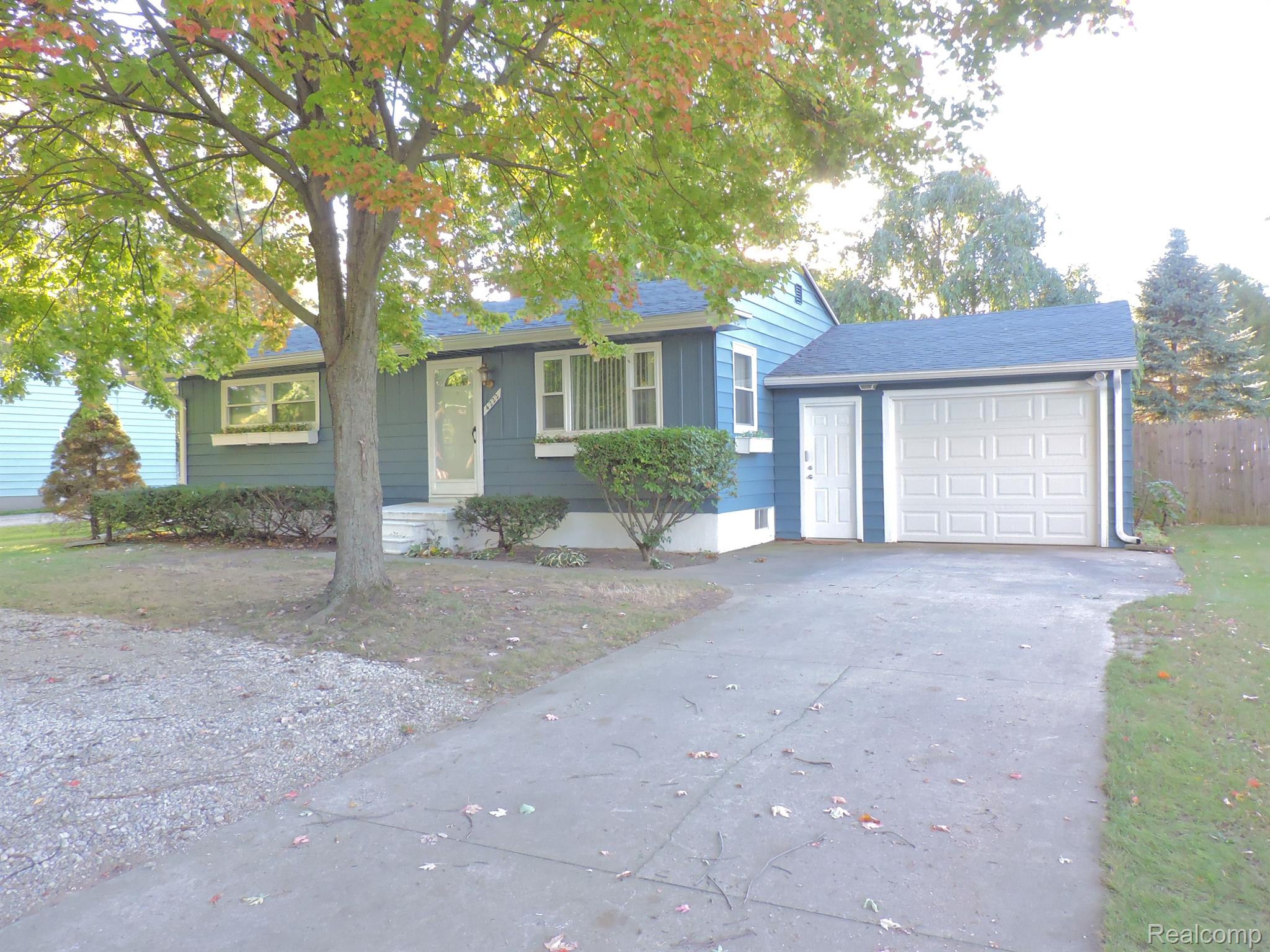4222 CARMANWOOD Drive