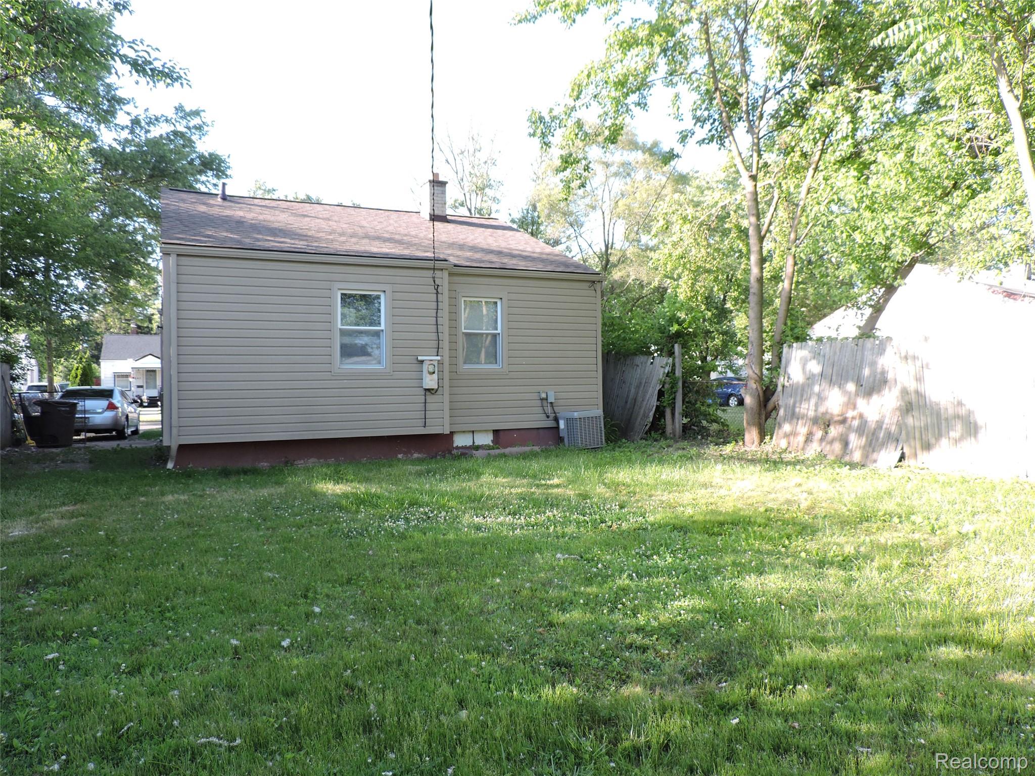 239 W Cornell Avenue