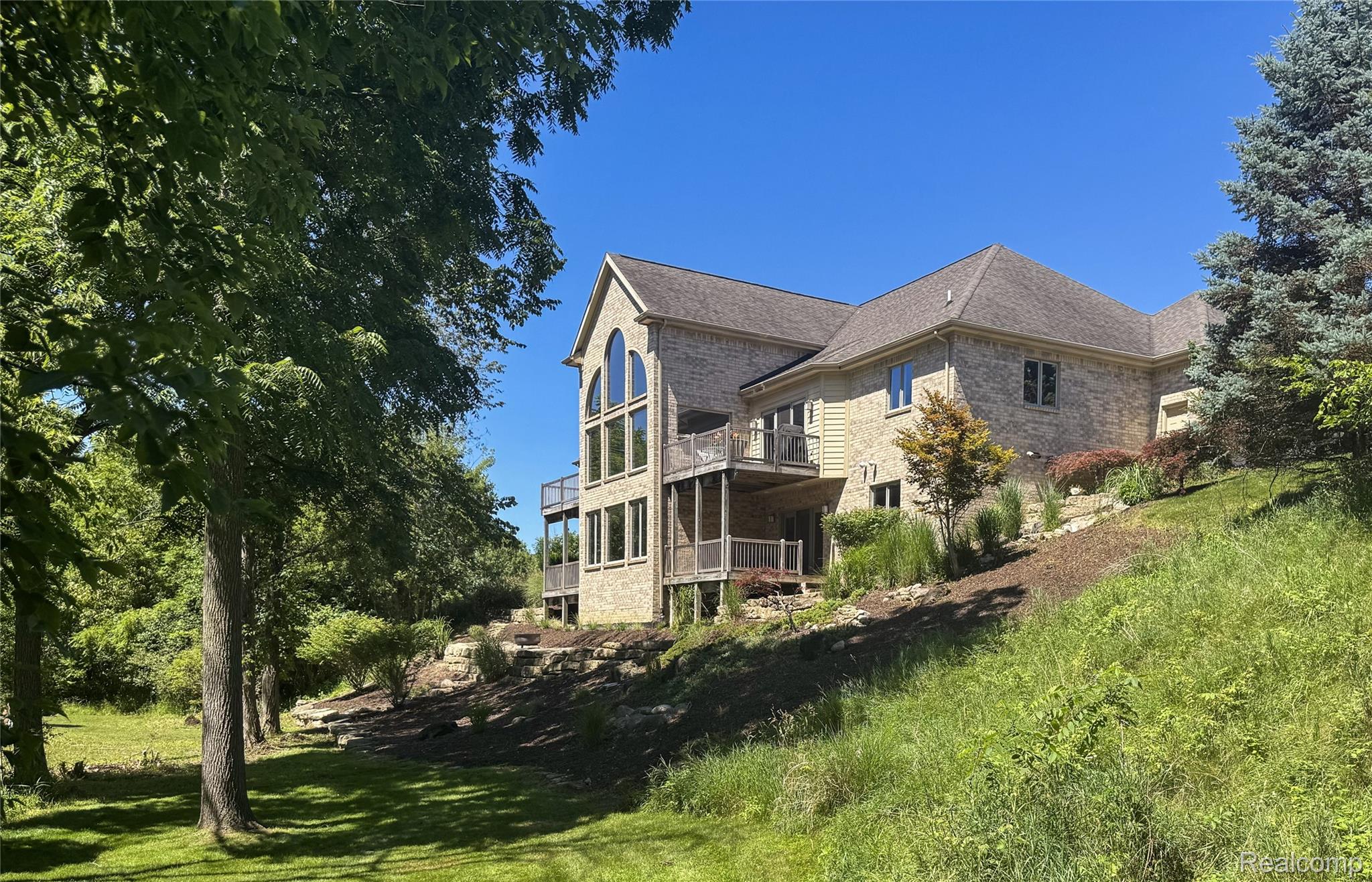 550 Kings Fairway Court