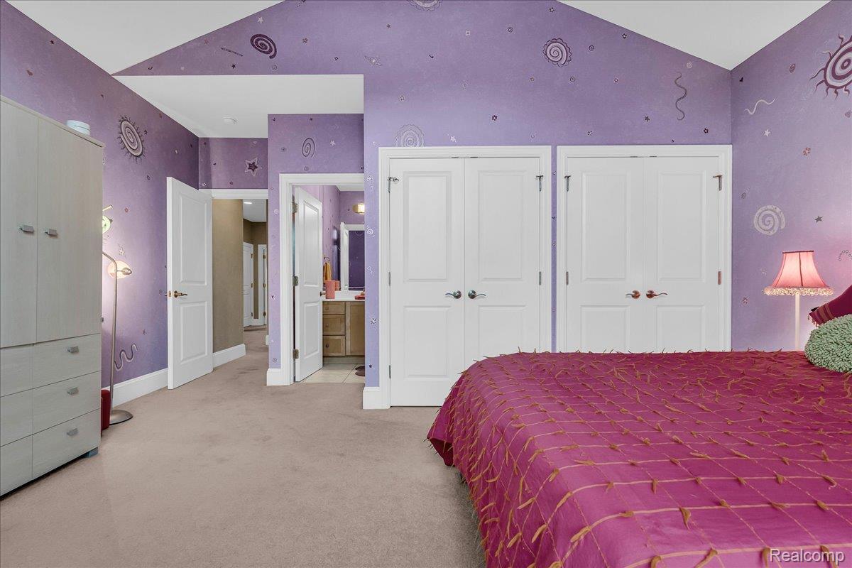 550 Kings Fairway Court