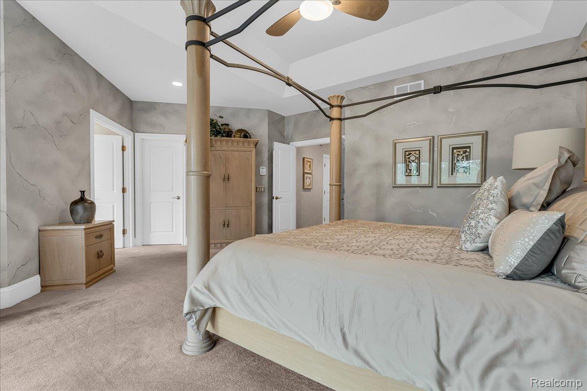 550 Kings Fairway Court