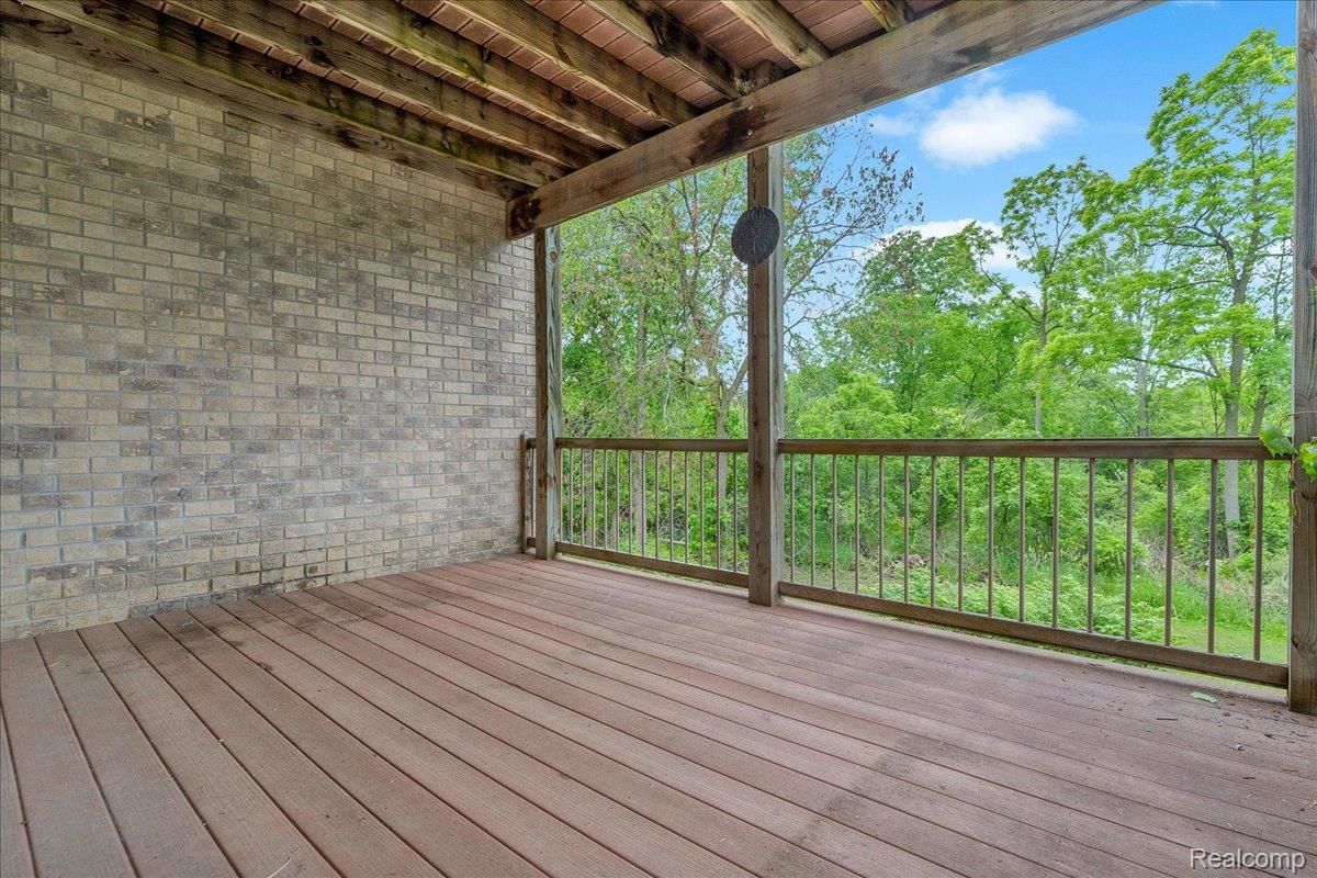 550 Kings Fairway Court