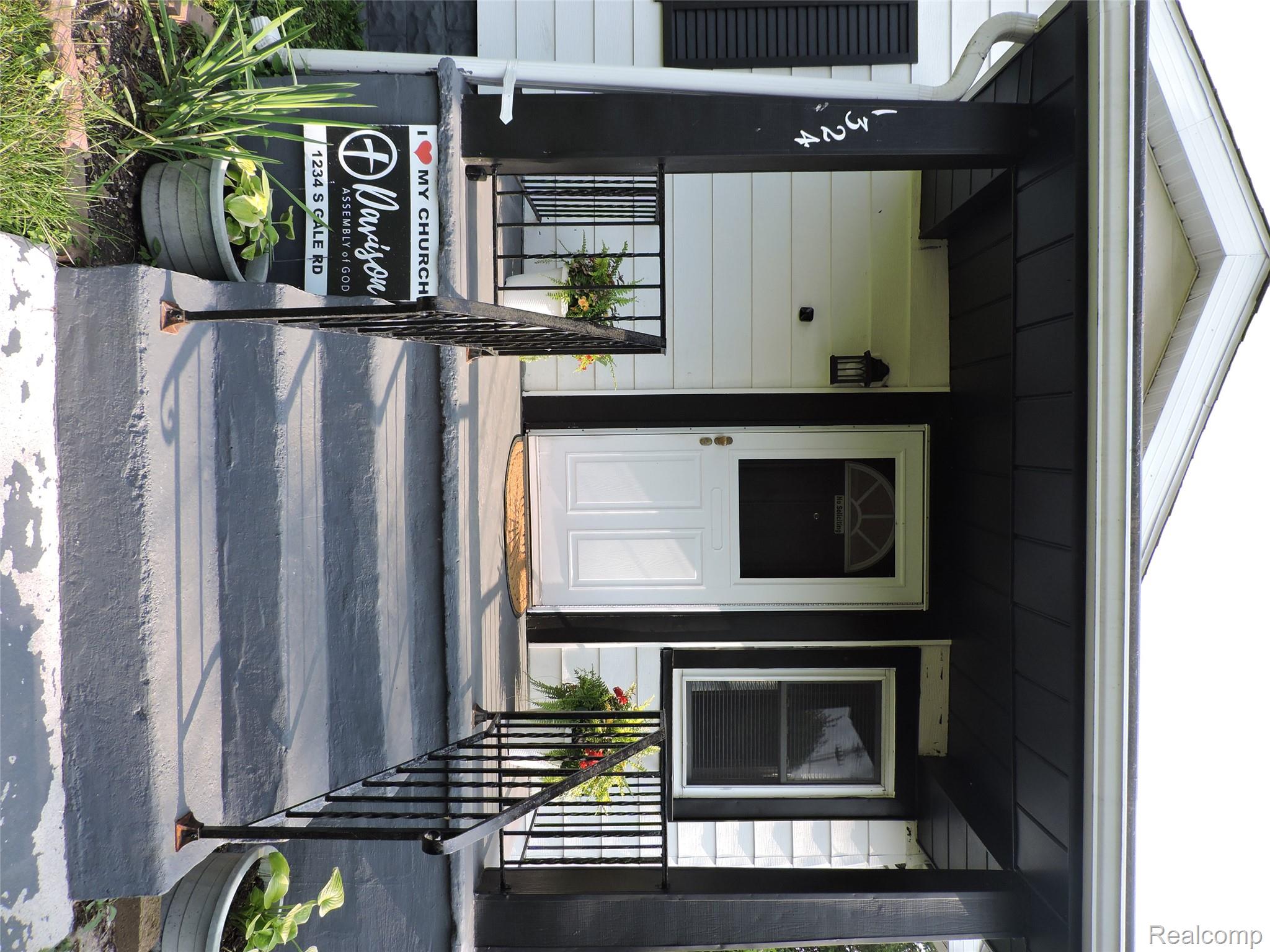 1324 Allen Street