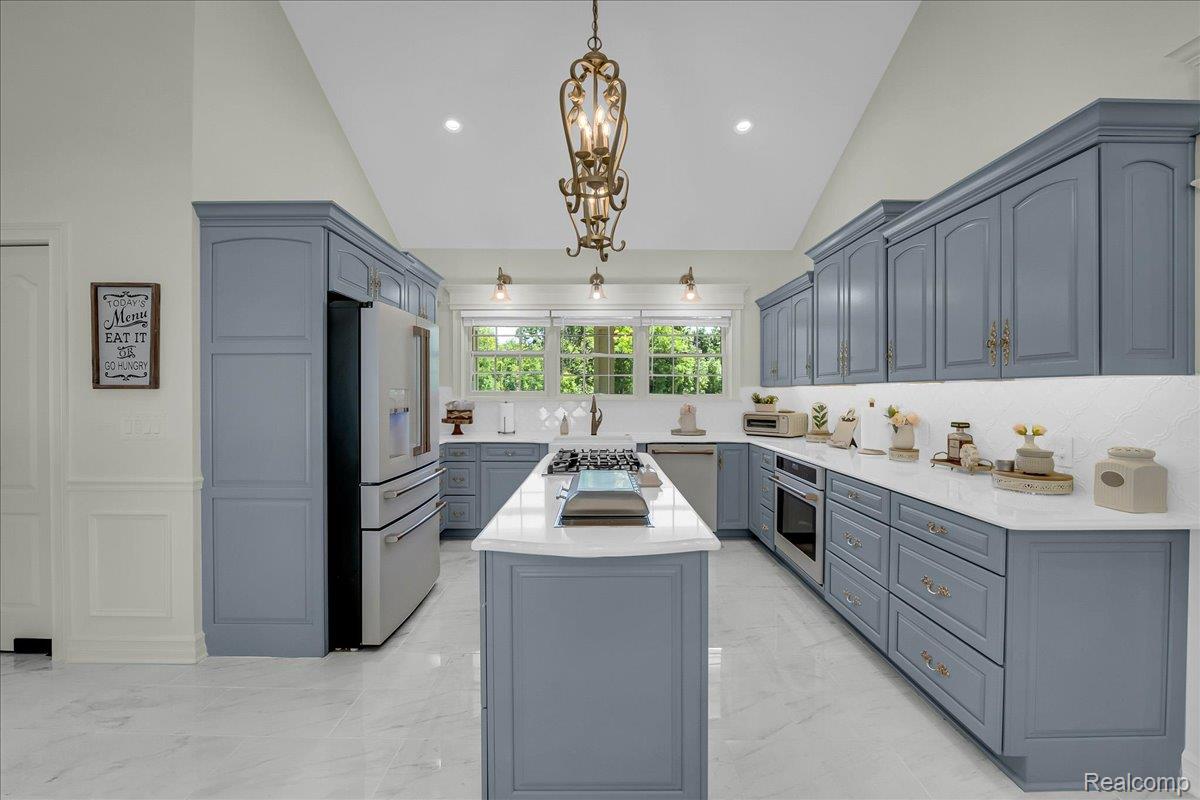 2168 Wiggins Road
