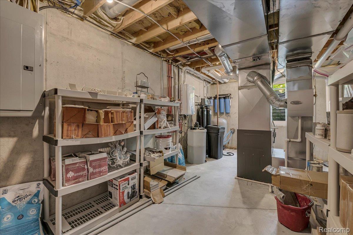 2168 Wiggins Road