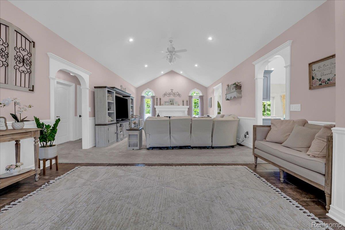 2168 Wiggins Road
