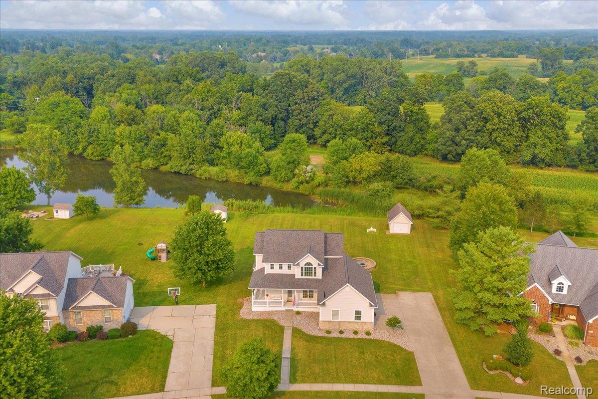 8327 Parkside Drive