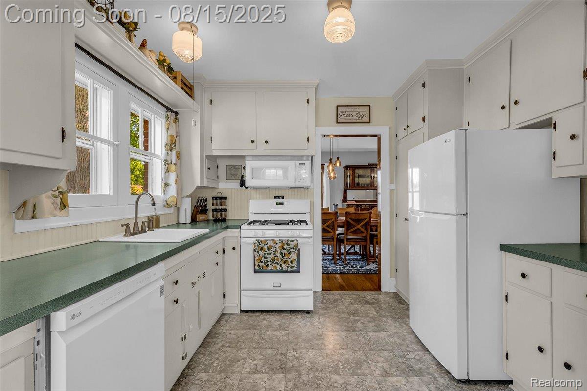 601 1st Street