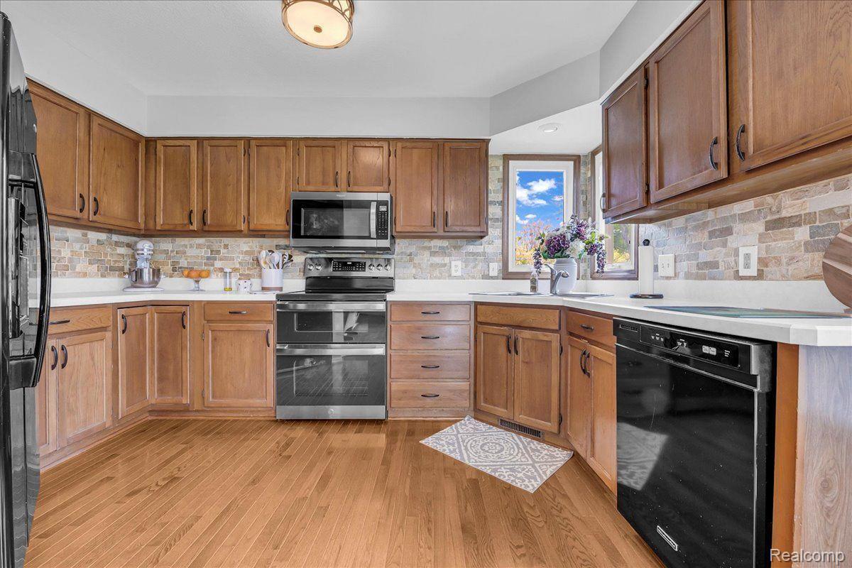 706 DONNALEE Drive