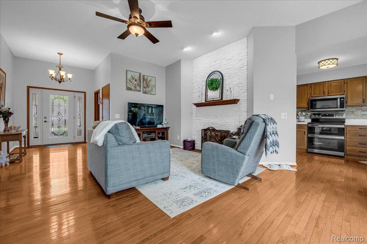 706 DONNALEE Drive