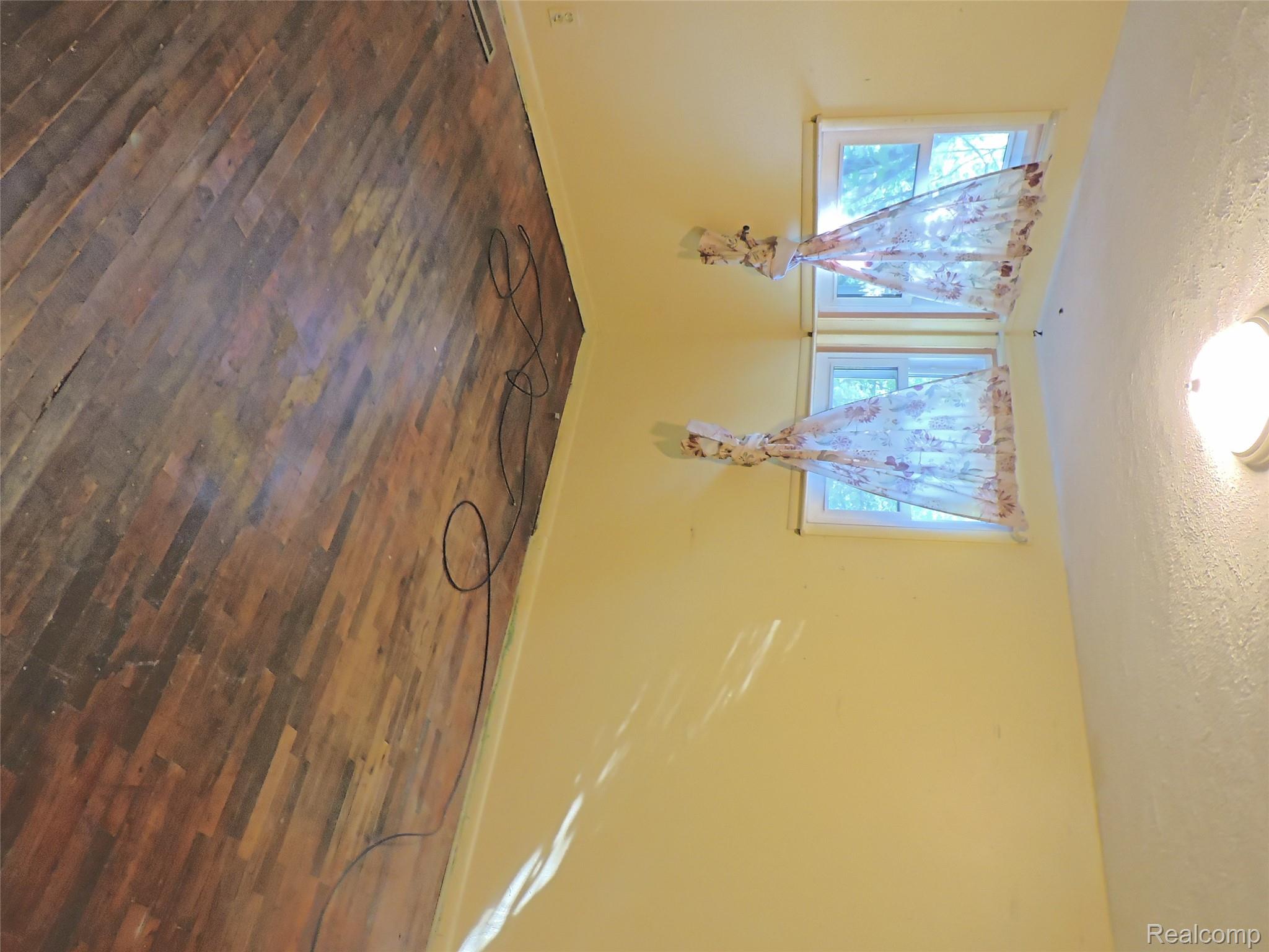 2031 Woodland Pass