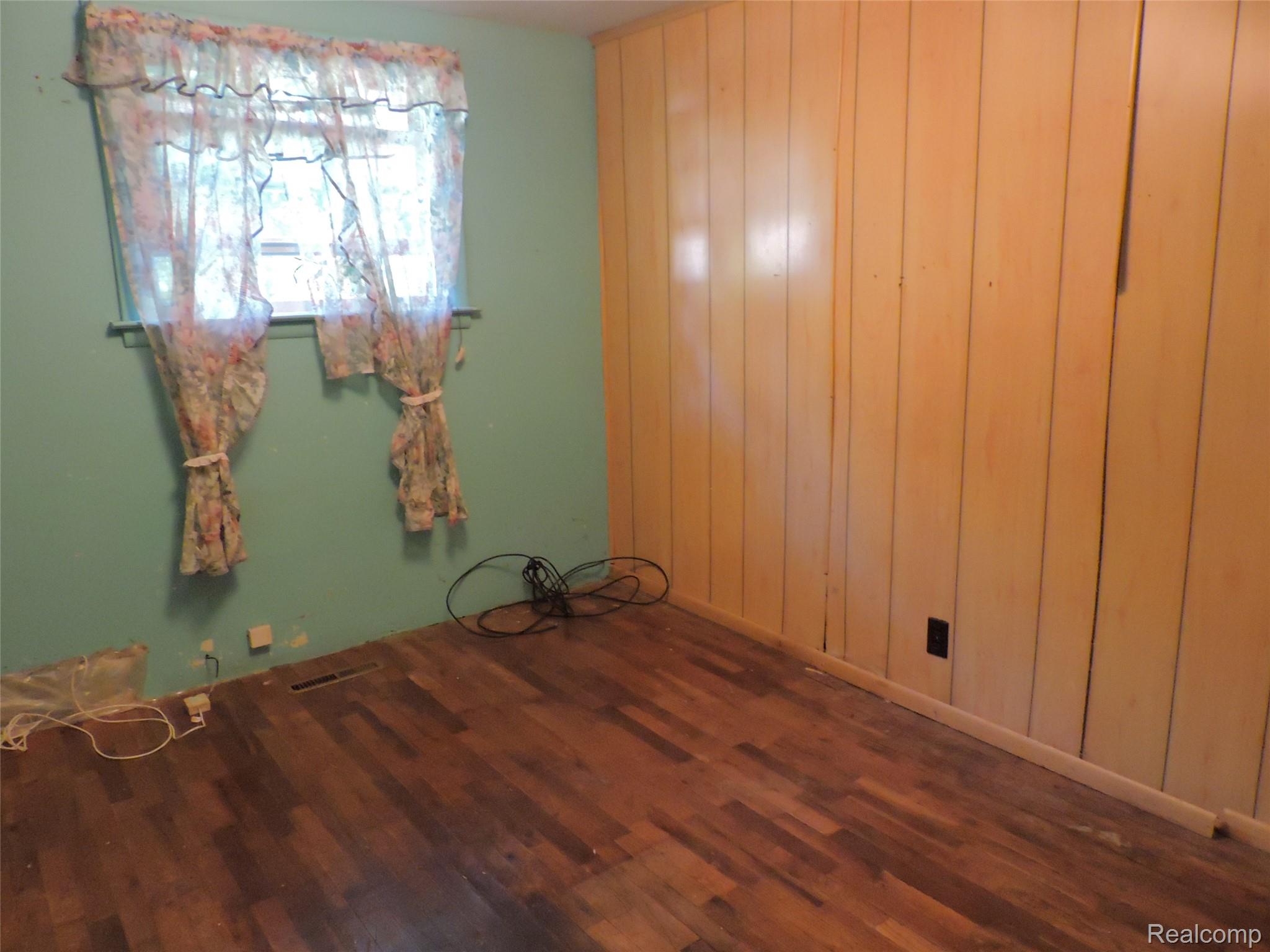 2031 Woodland Pass