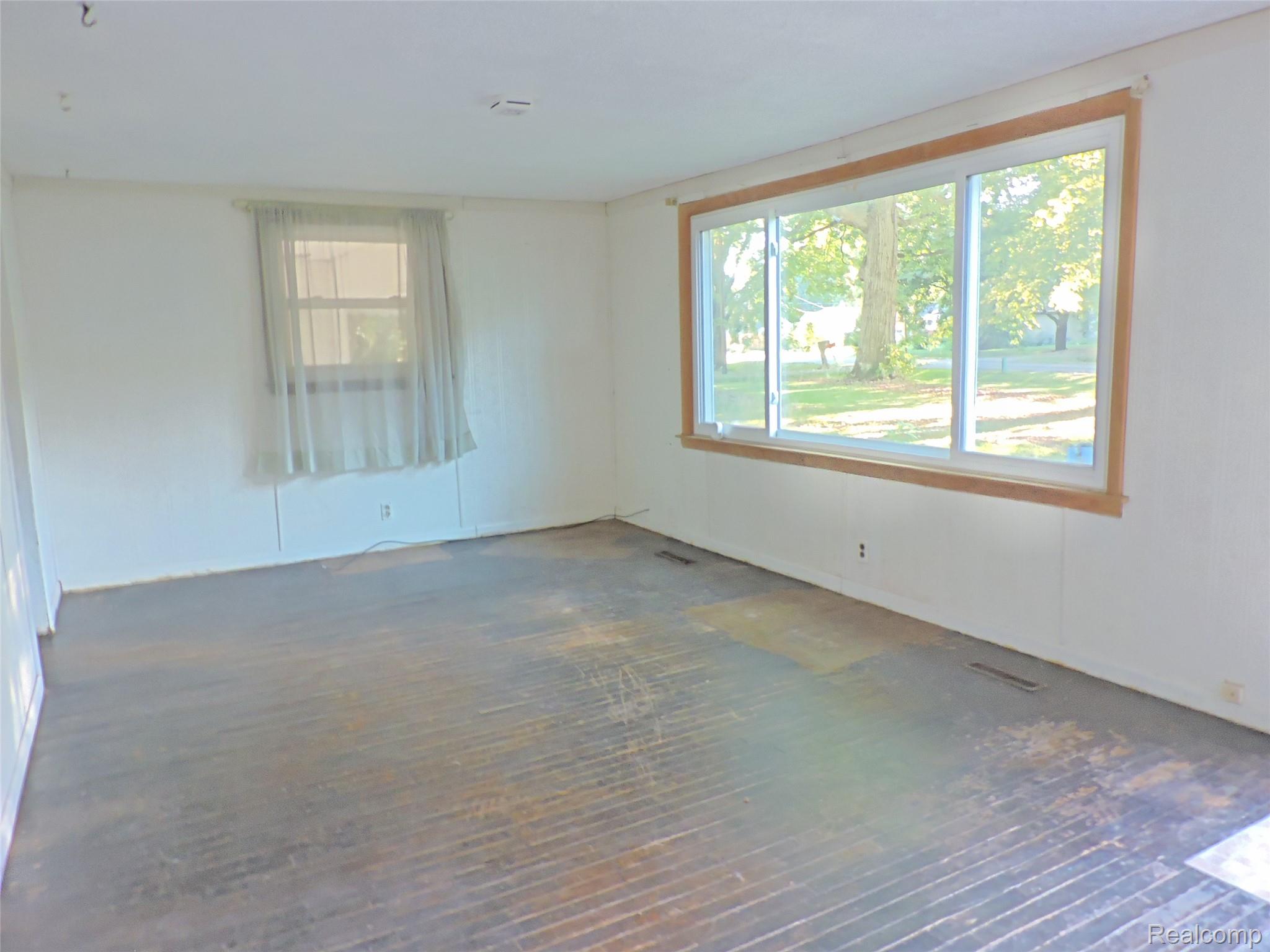 2031 Woodland Pass