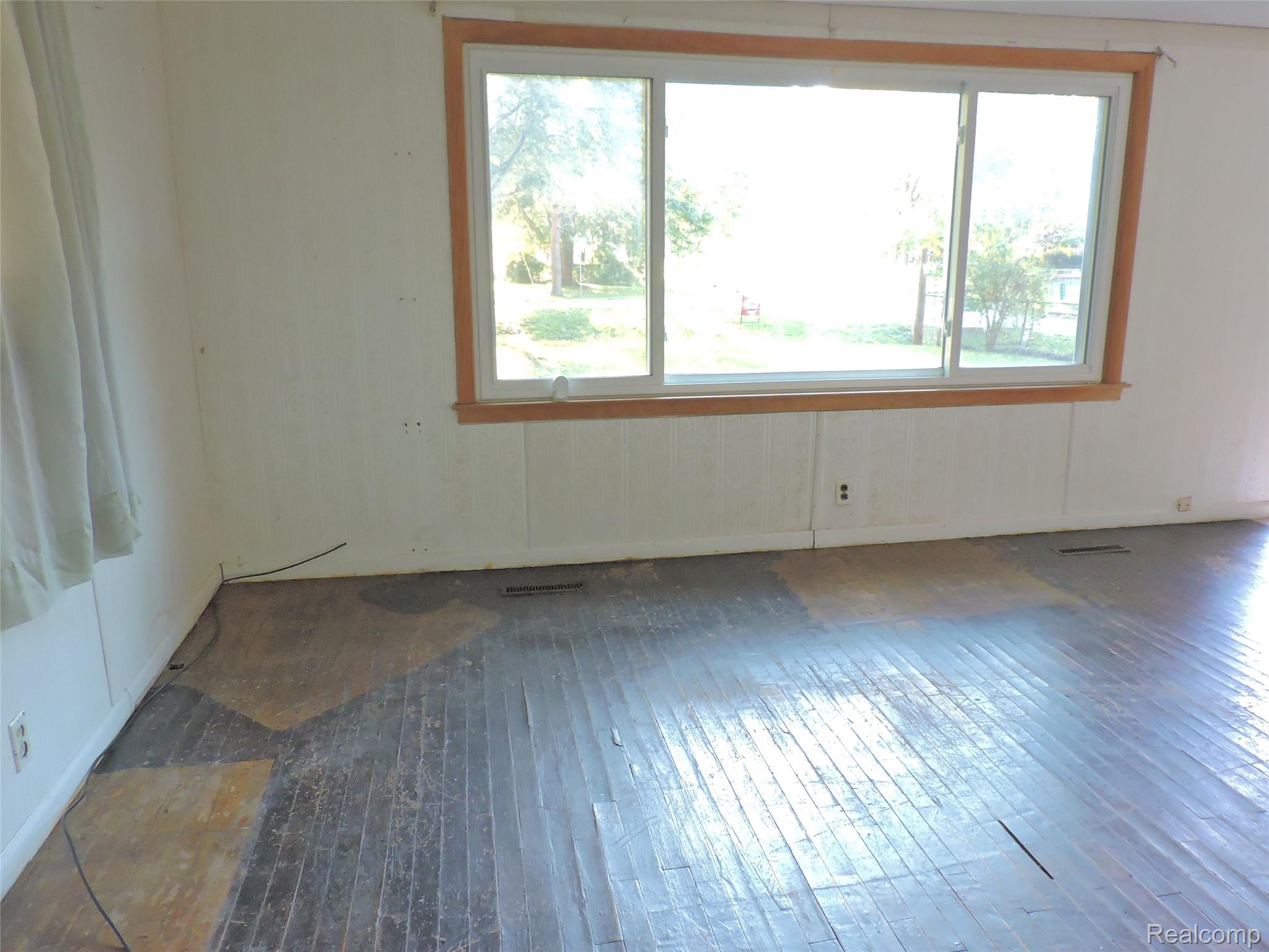 2031 Woodland Pass
