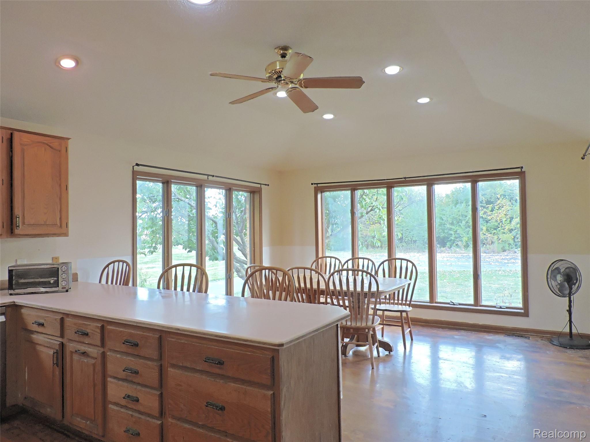 7407 Beecher Road
