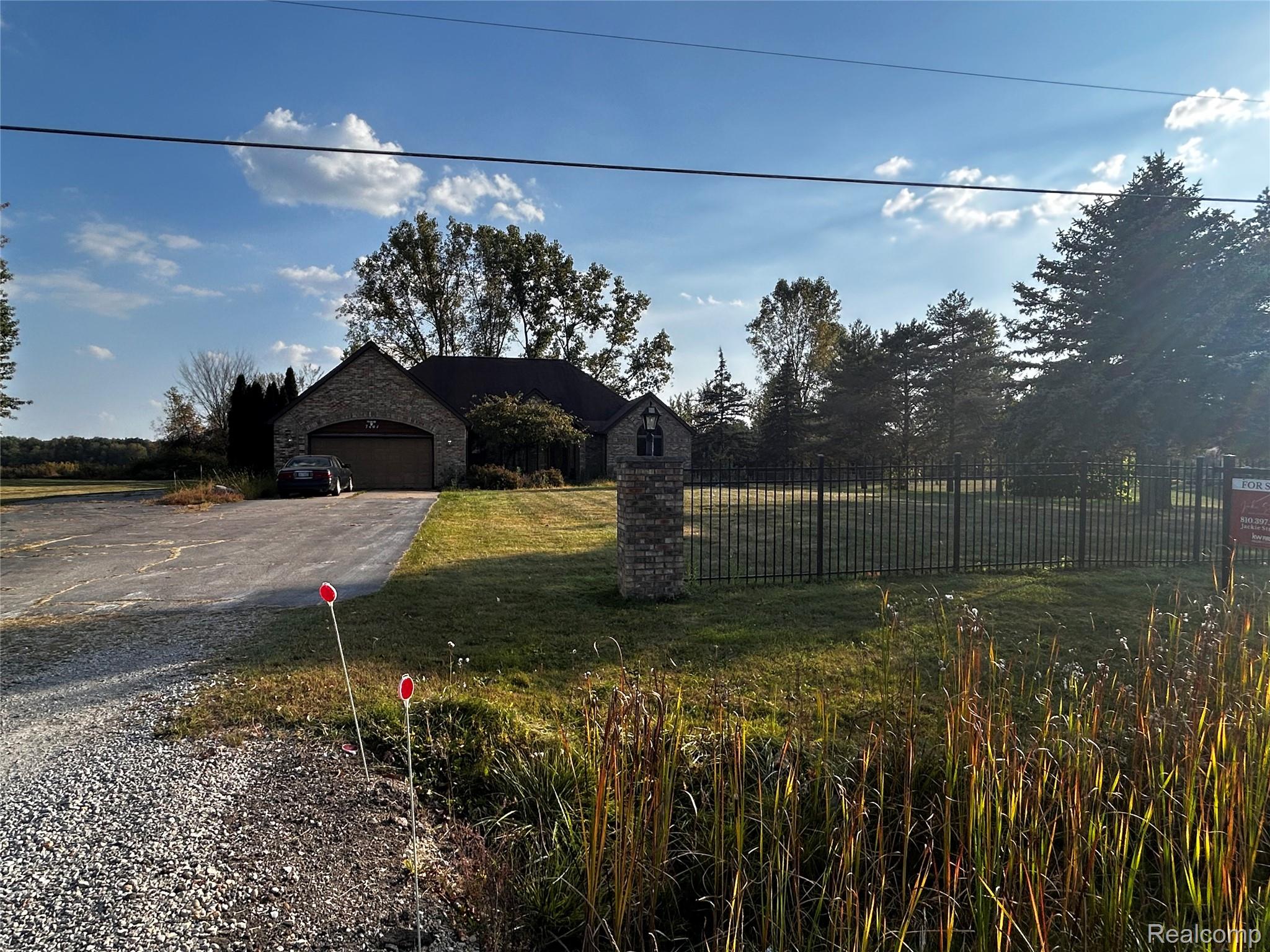7407 Beecher Road