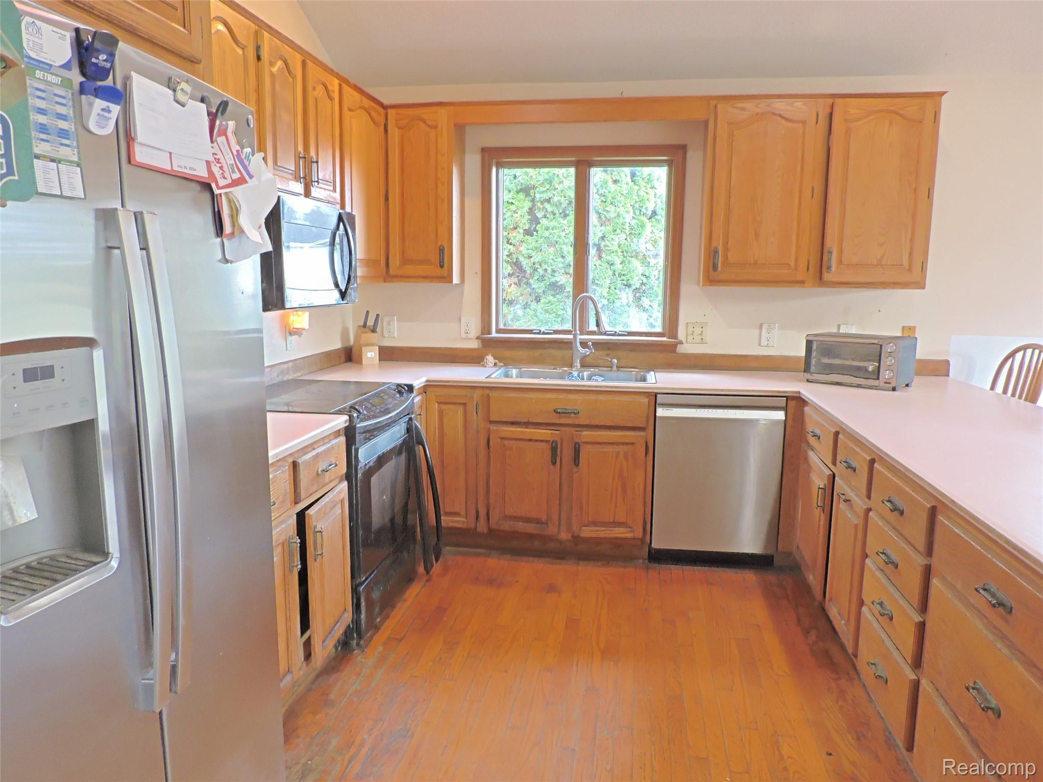 7407 Beecher Road