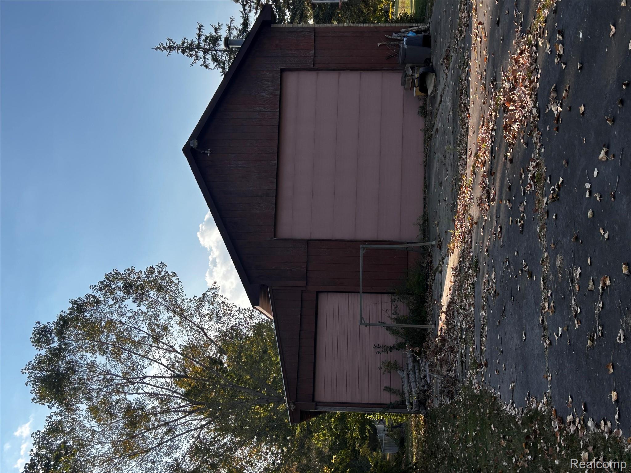 7407 Beecher Road