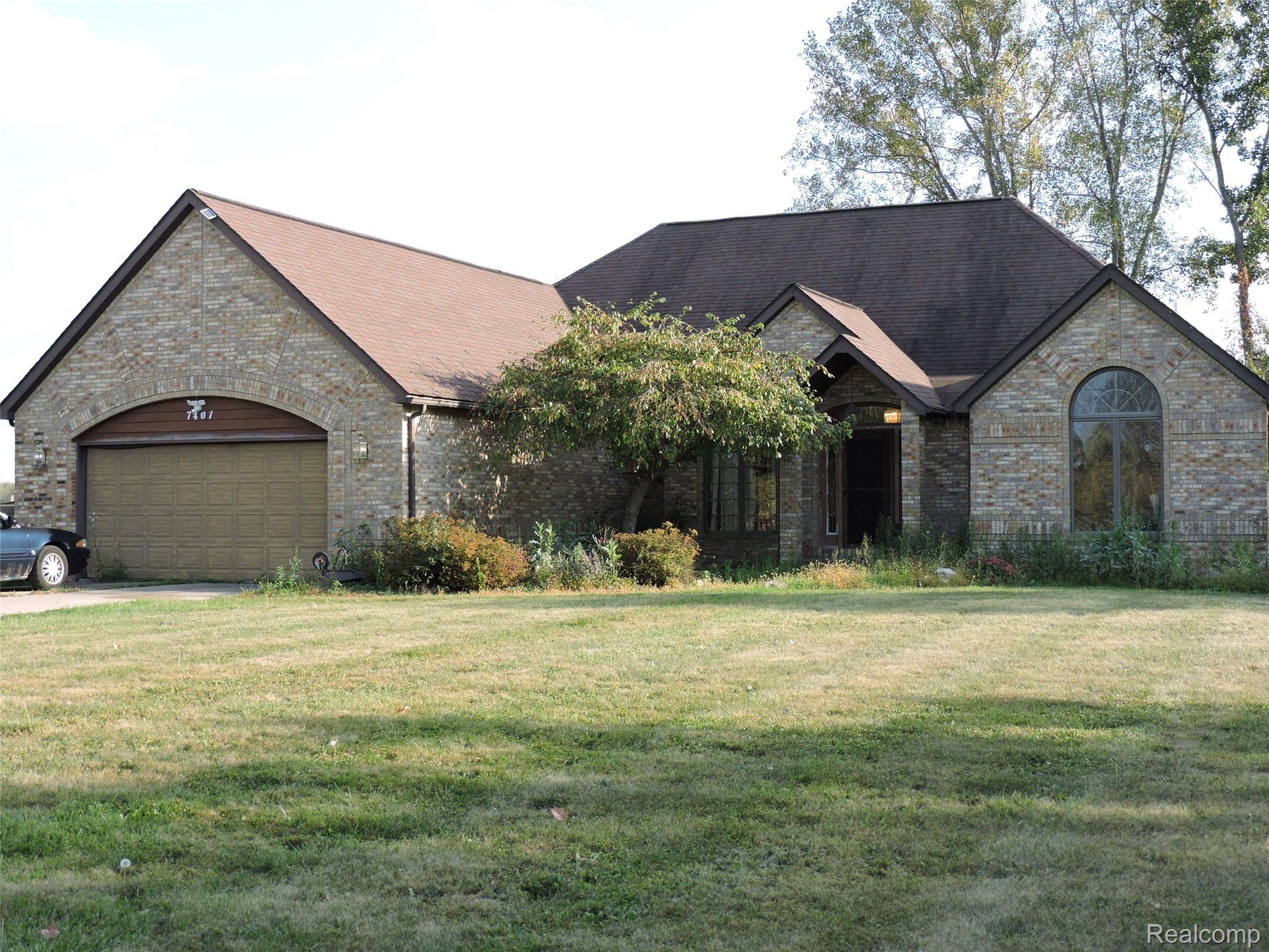 7407 Beecher Road