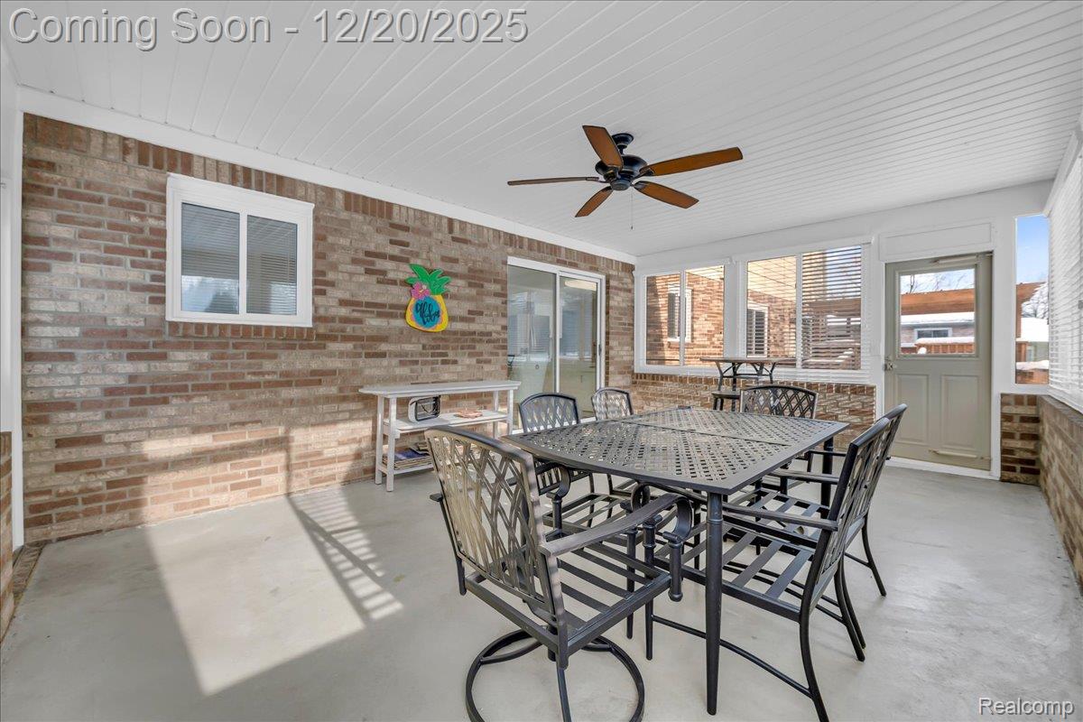 518 Charing Cross Drive