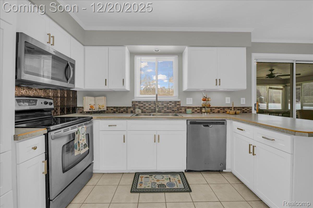 518 Charing Cross Drive