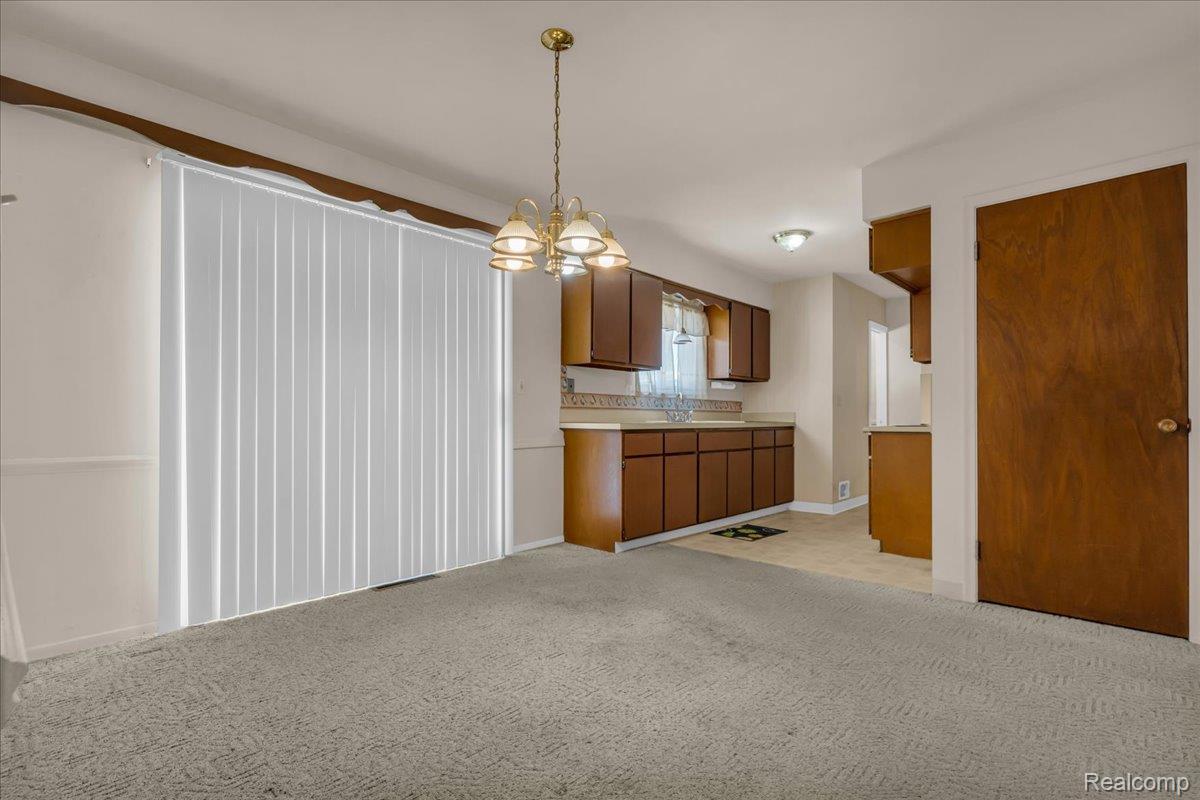 3122 Eastgate Street