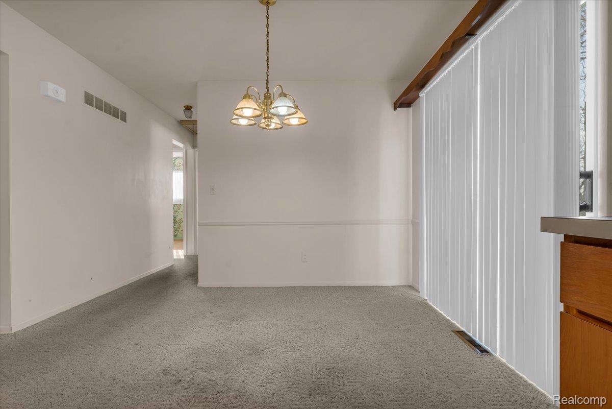 3122 Eastgate Street