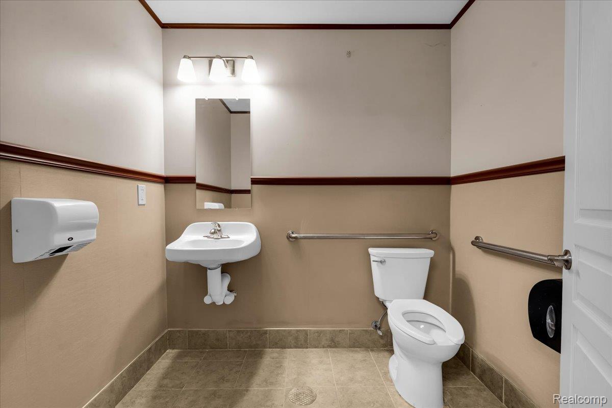 4277 S Saginaw Street