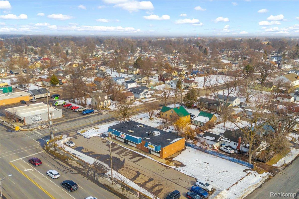 4277 S Saginaw Street