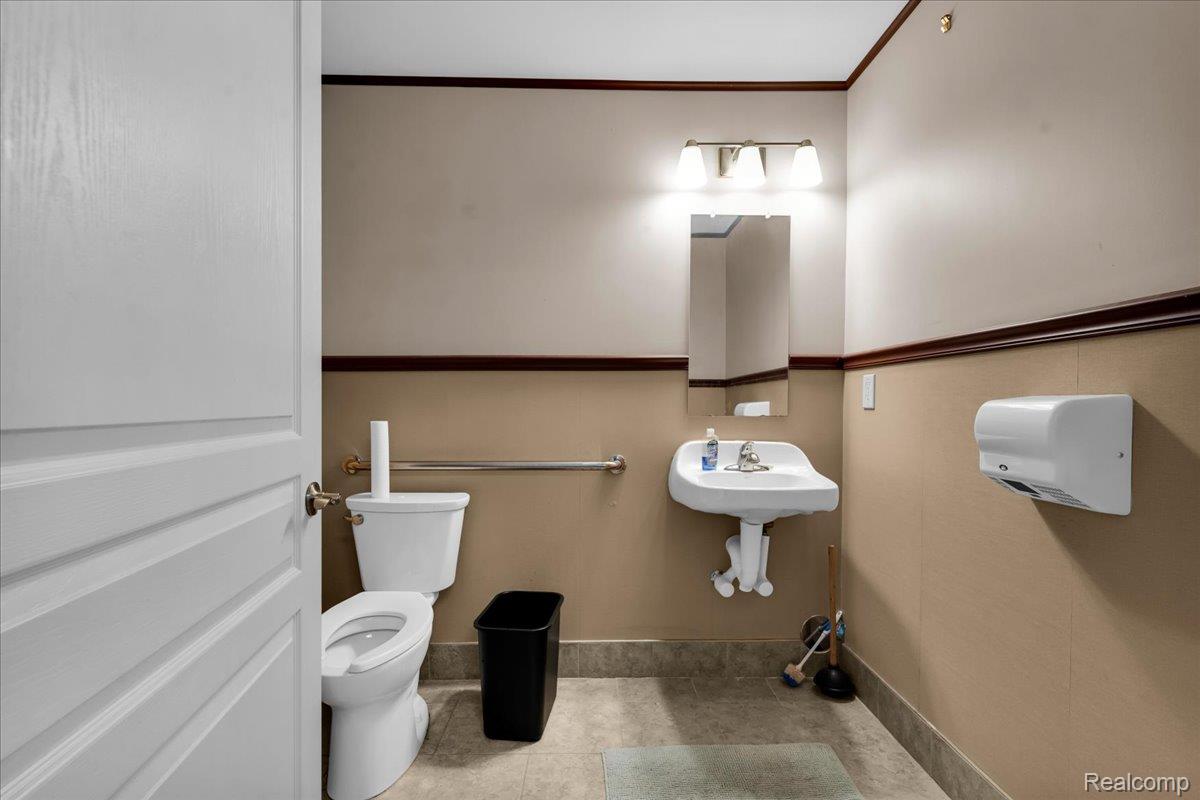 4277 S Saginaw Street