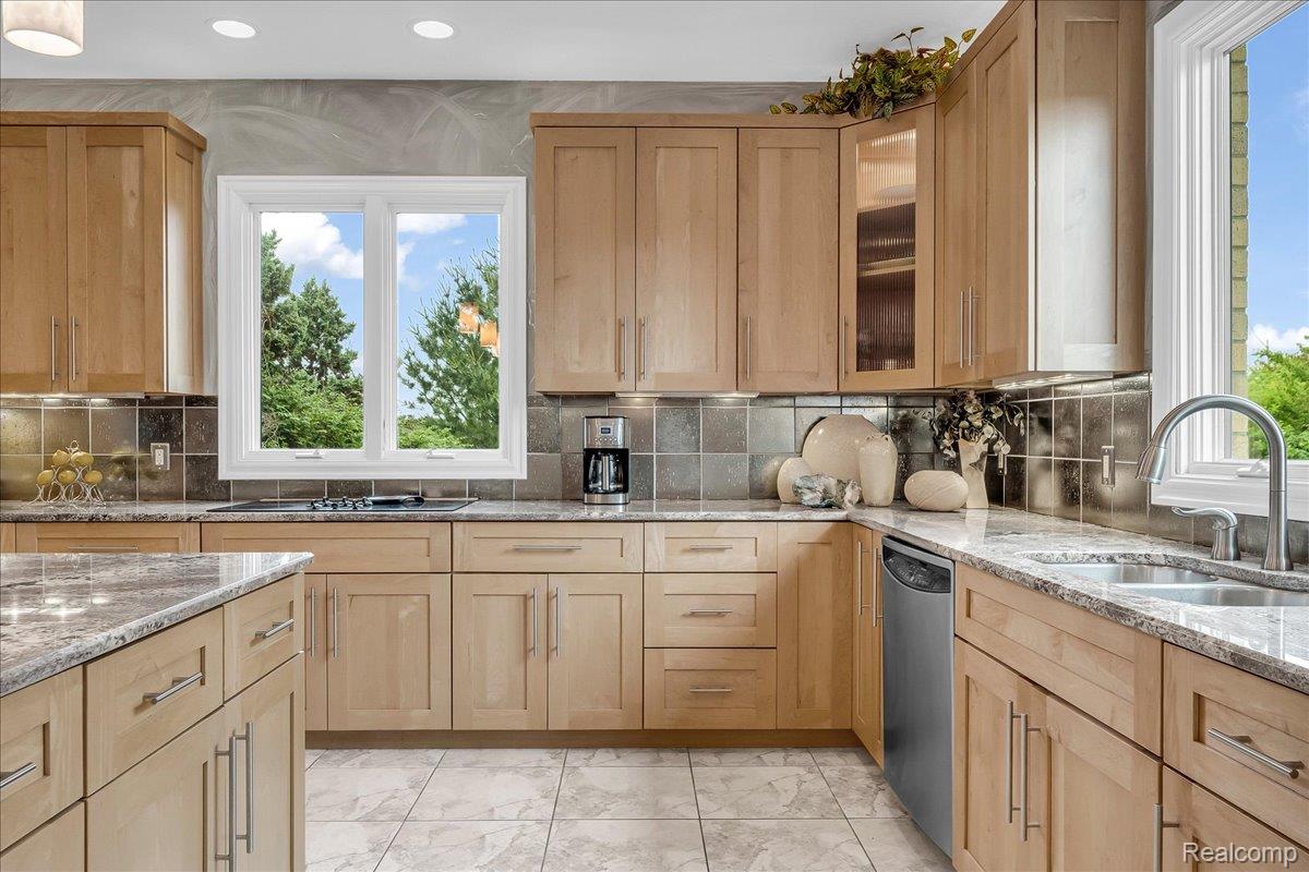 550 Kings Fairway Court