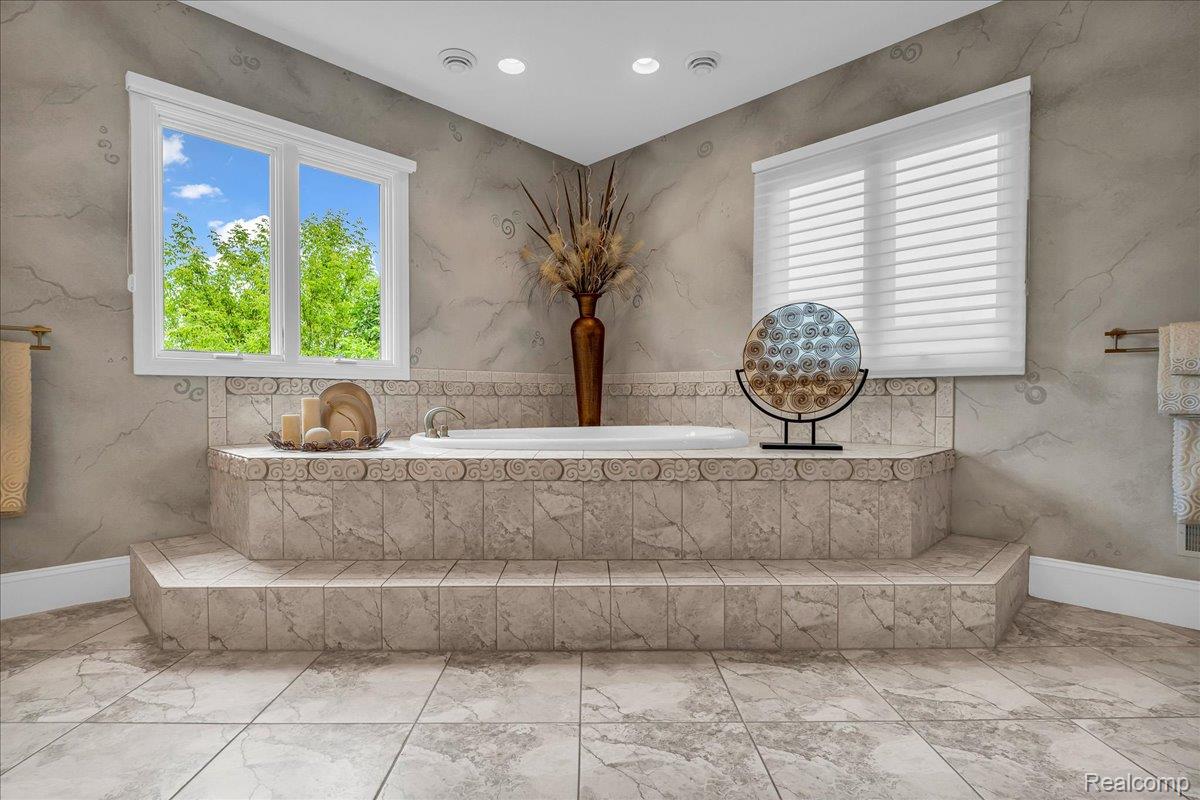 550 Kings Fairway Court