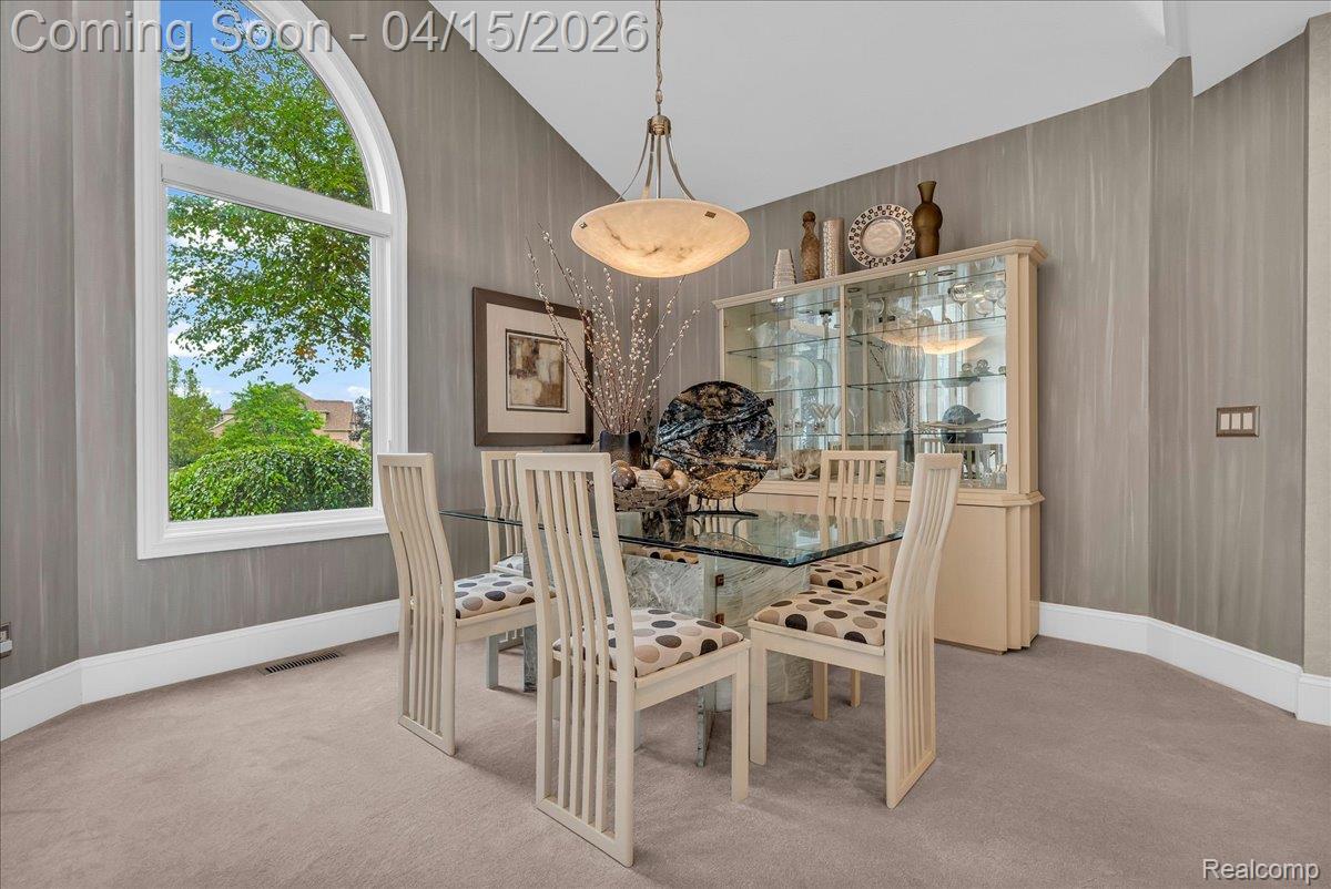 550 Kings Fairway Court