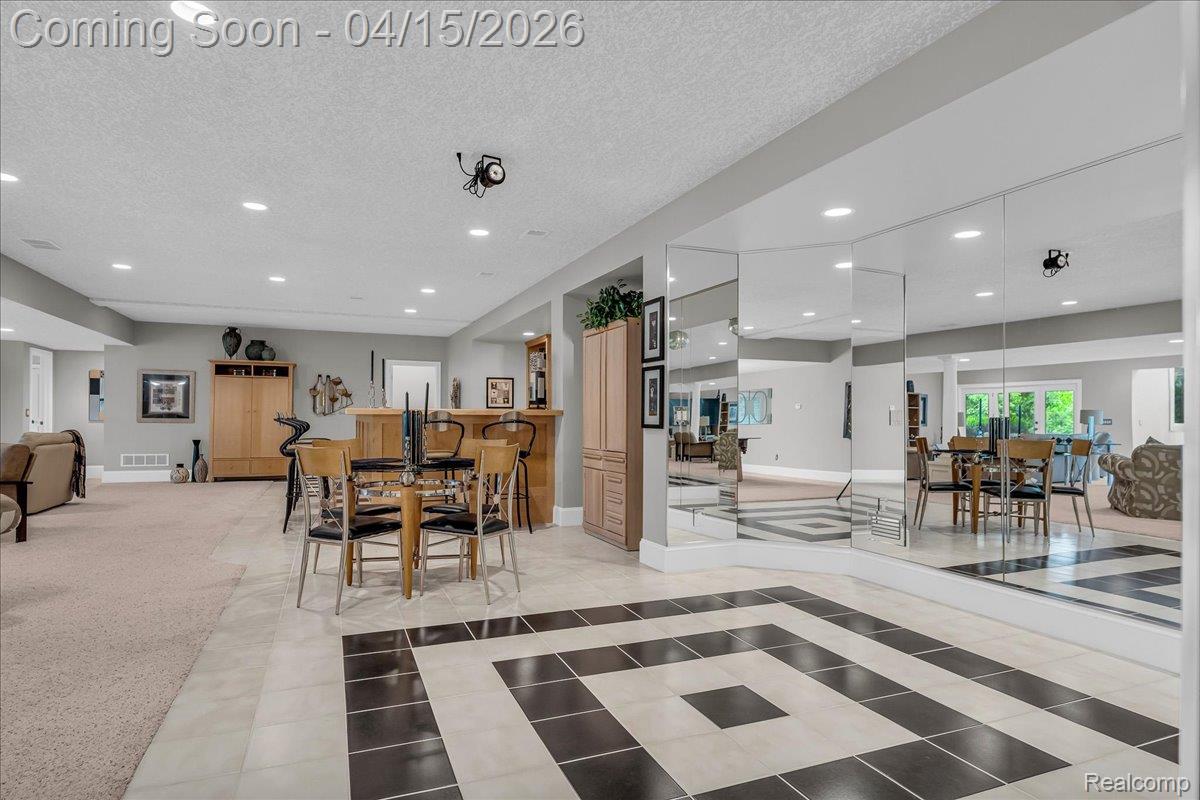 550 Kings Fairway Court