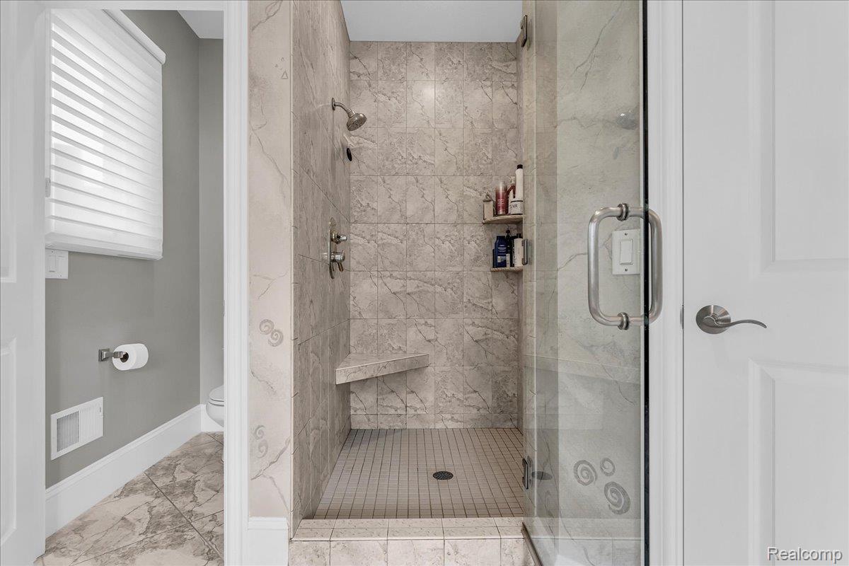 550 Kings Fairway Court