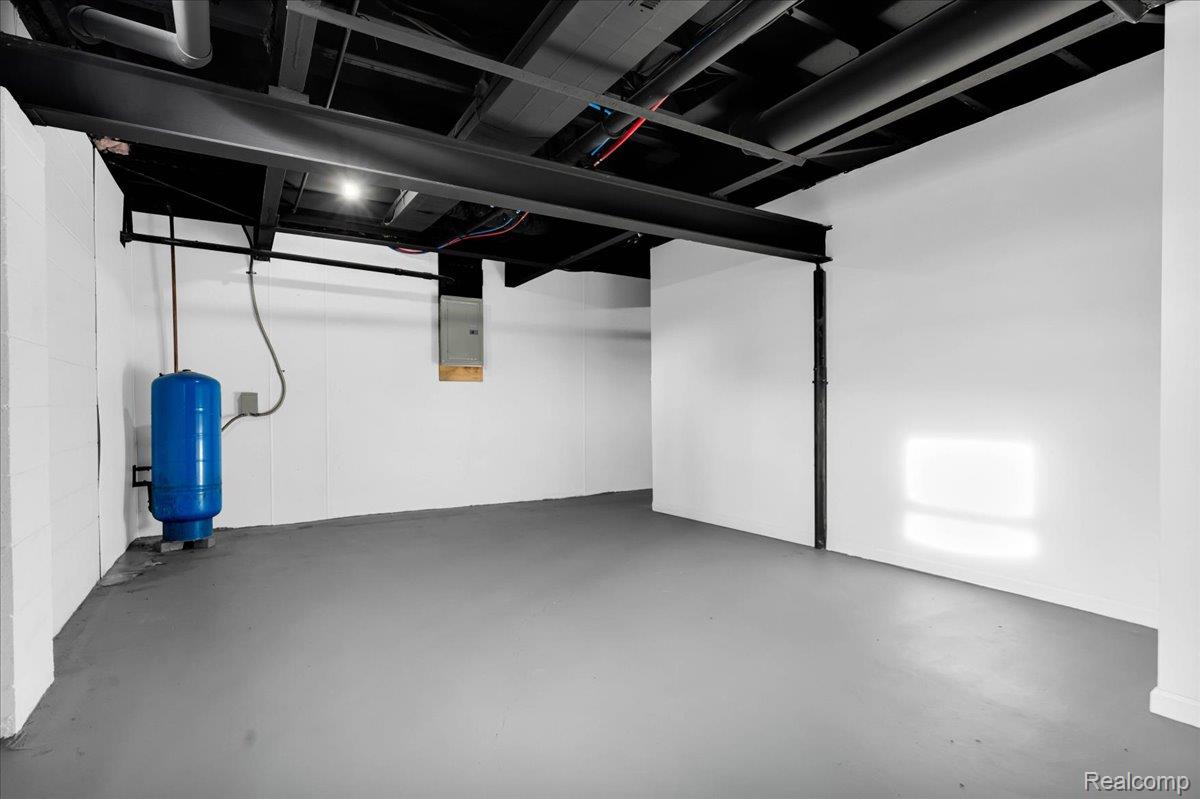 1160 S Van Vleet Road